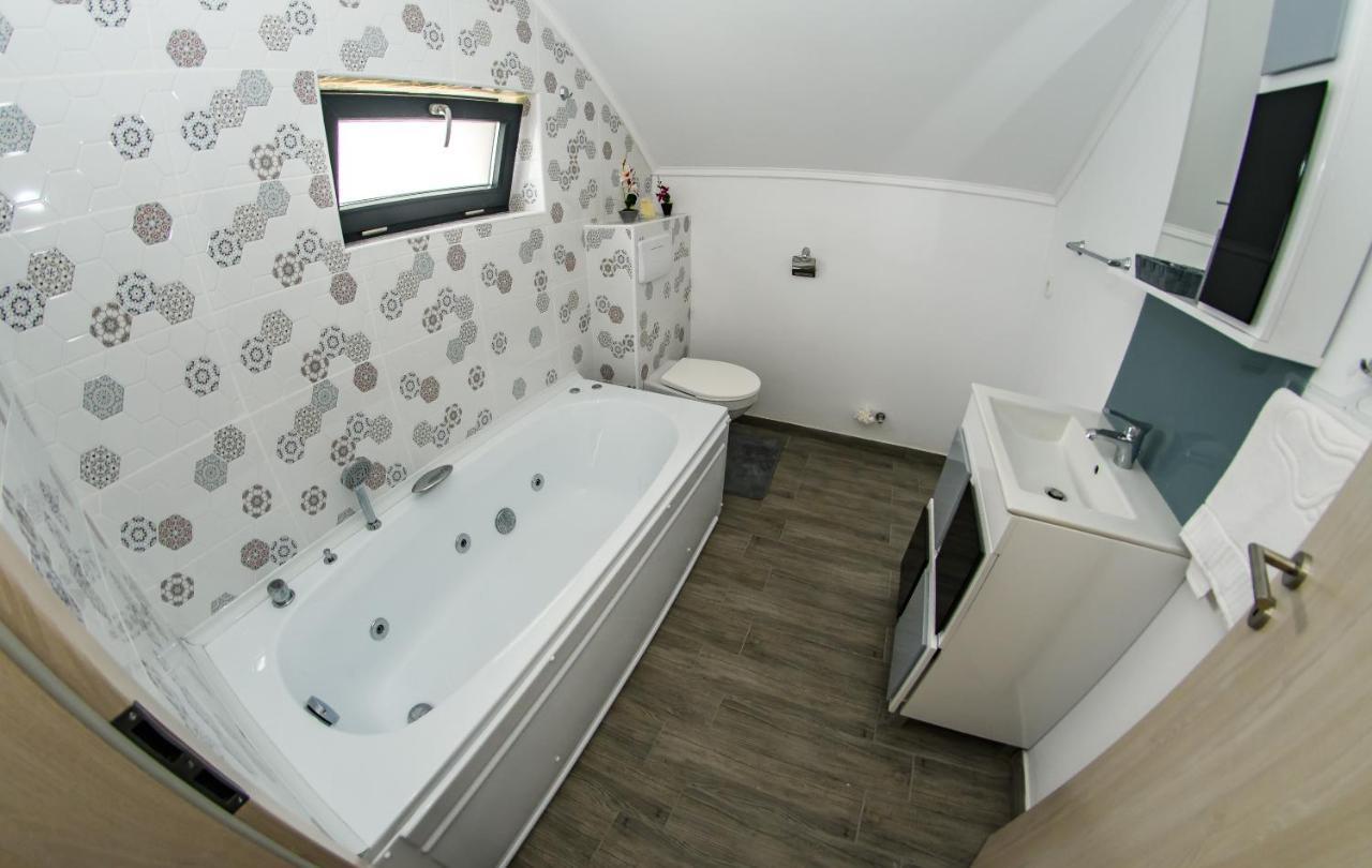 Apart Bun Oradea Dış mekan fotoğraf